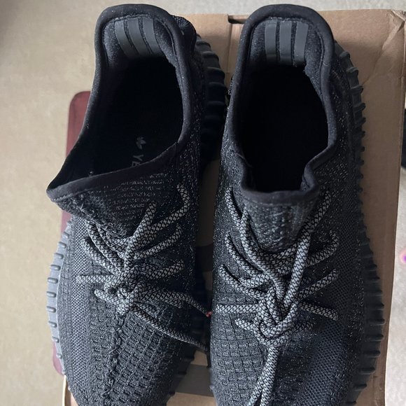 Yeezy Boost 350 V2 Black/Static REFLECTIVE - Size 9 main image 12